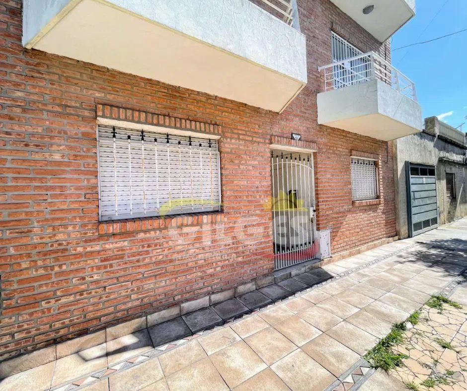 Alquiler de Departamento 2 amb c balcon en Ramos Mejia 4