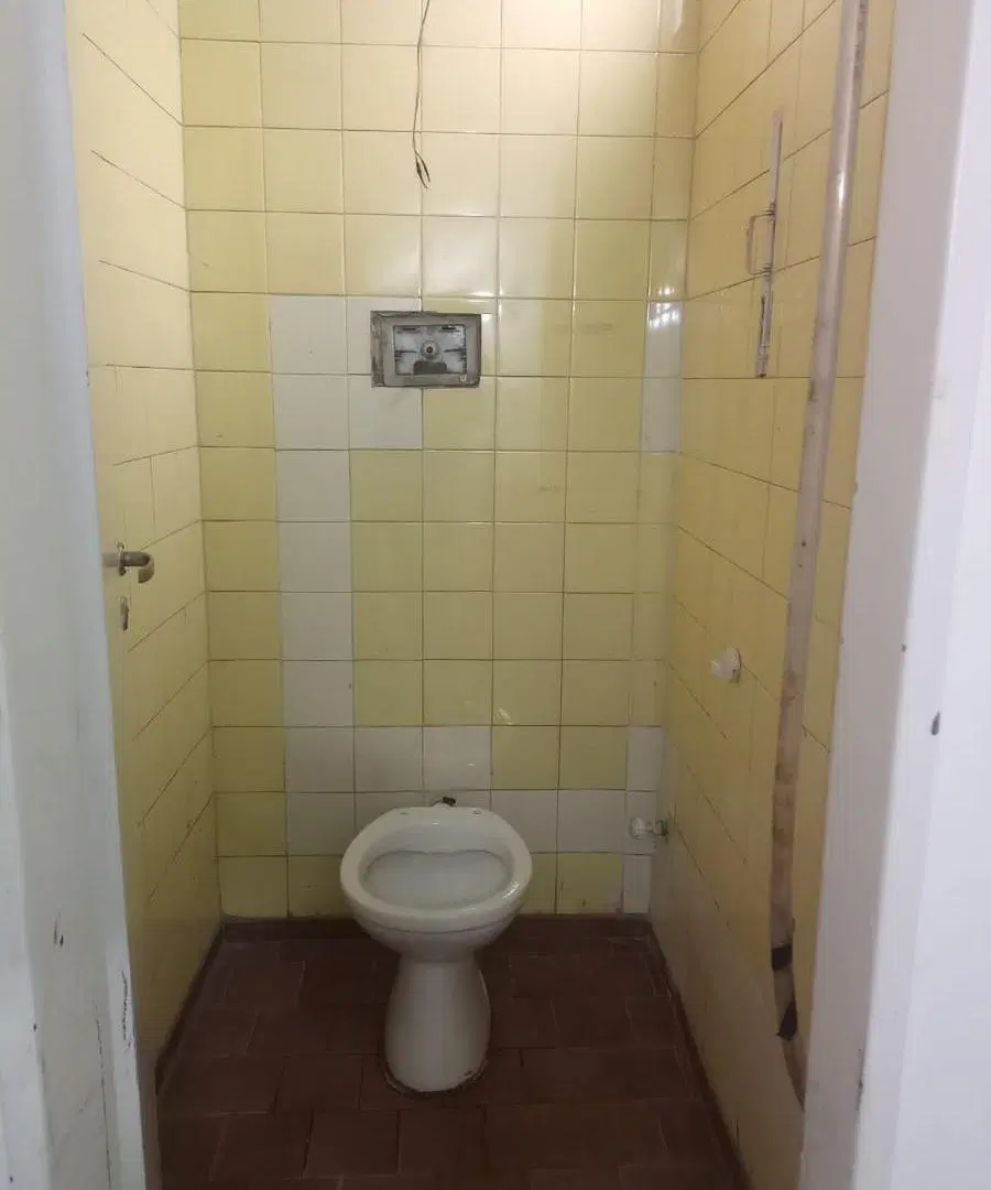Alquiler de Local 25 M² c/baño en Moron 5