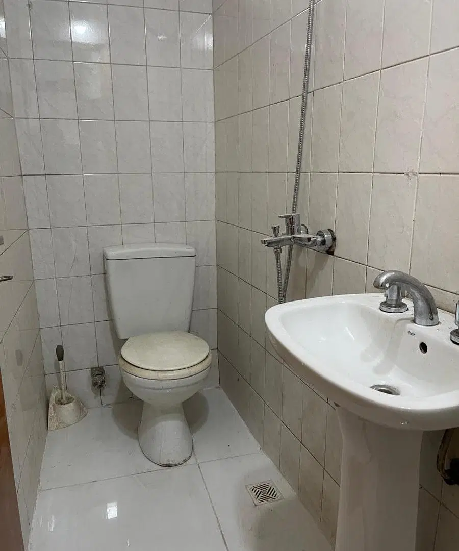 Oficina 35M² C/baño y cocina en Ramos Mejia 1