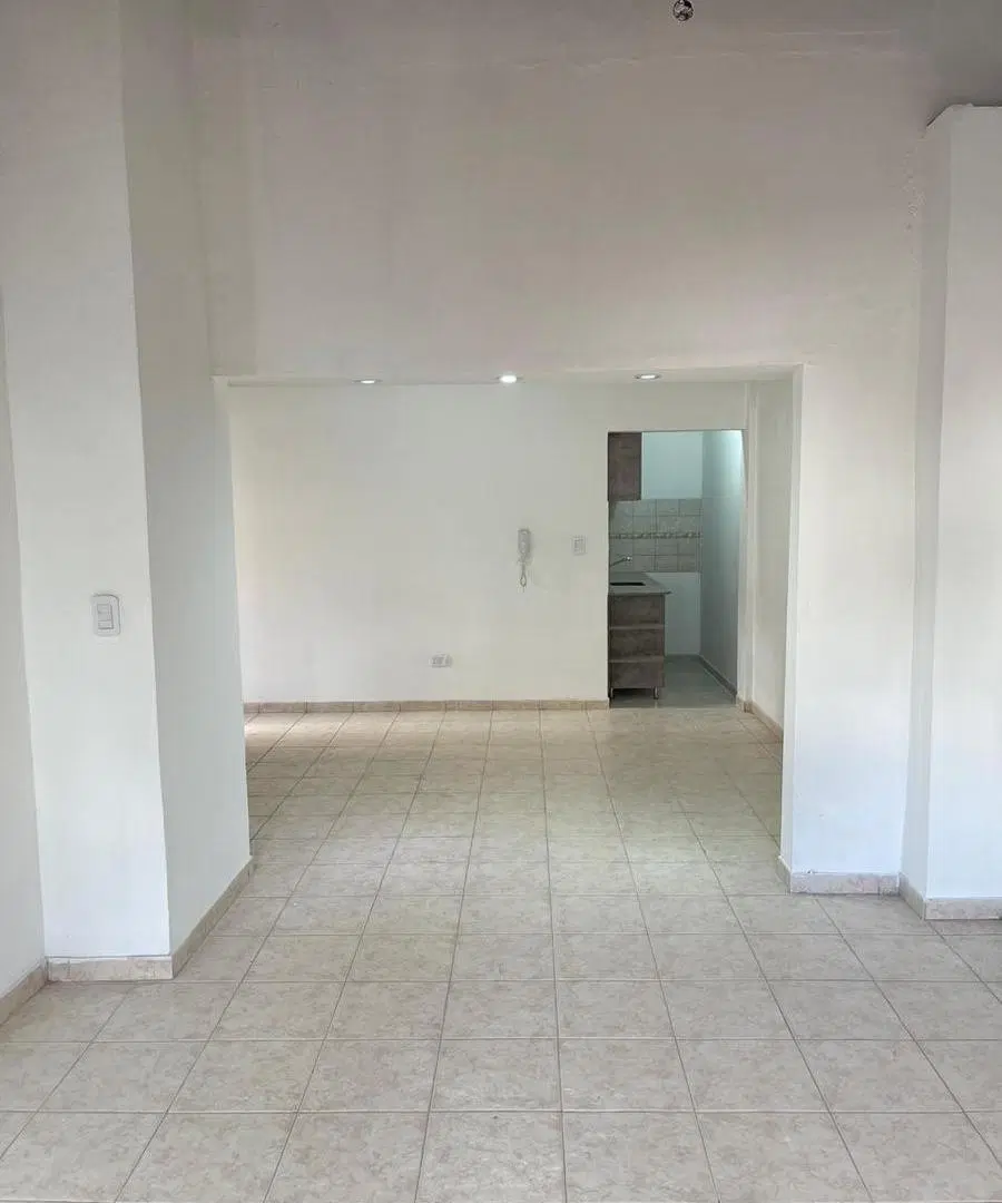 Alquiler de Departamento 1 Ambiente en Ramos Mejia Céntrico Ideal Vivienda o uso Profesional 1
