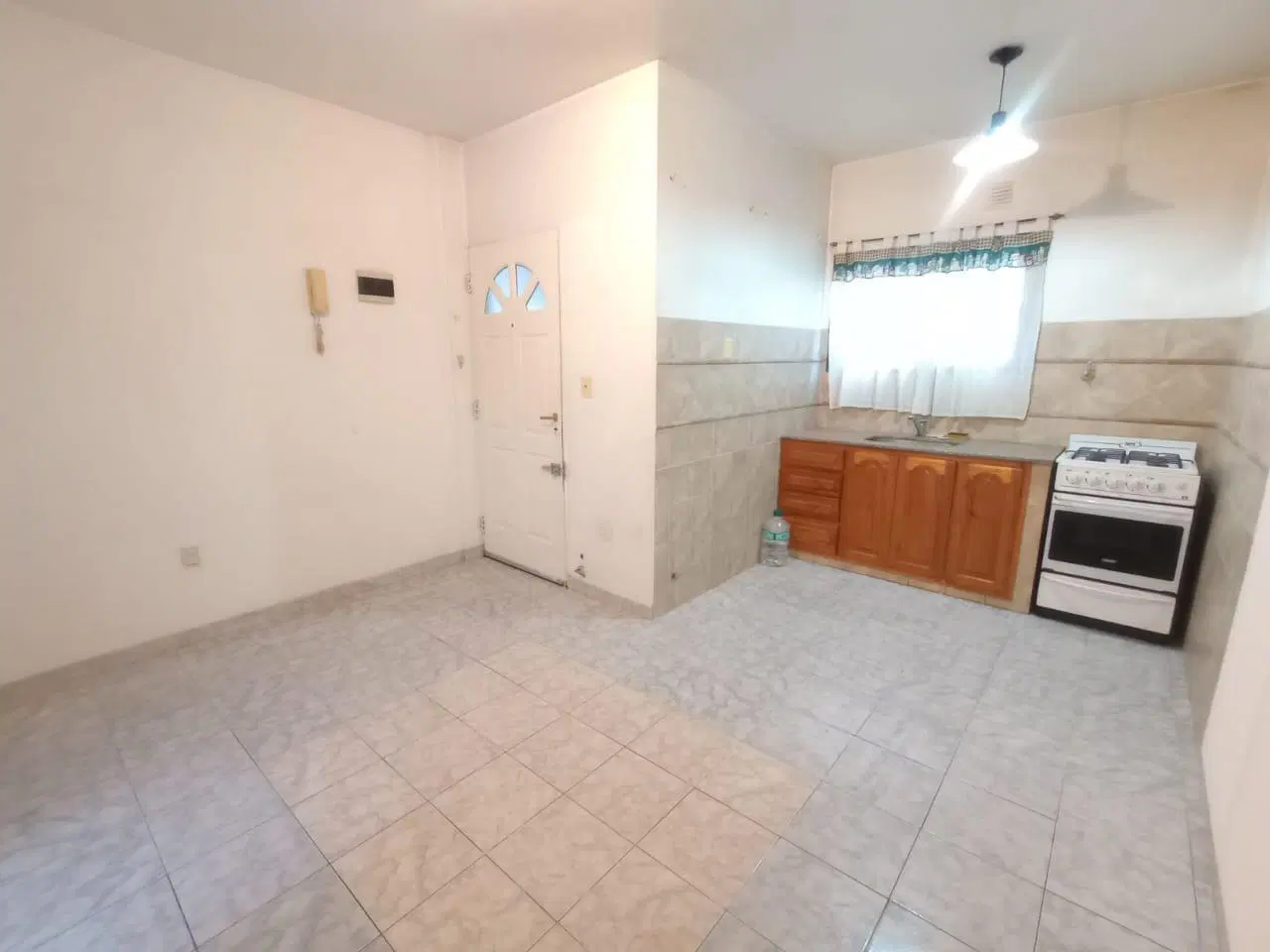 Alquiler Departamento 2 Amb. en Ramos Mejia  Pta. Baja C/Patio 3