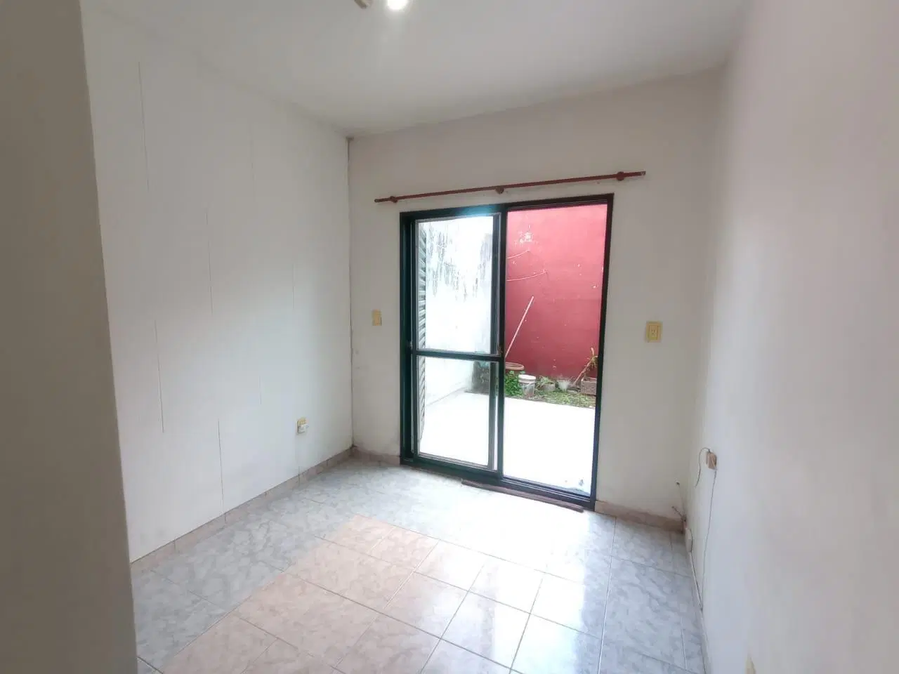 Alquiler Departamento 2 Amb. en Ramos Mejia  Pta. Baja C/Patio 4
