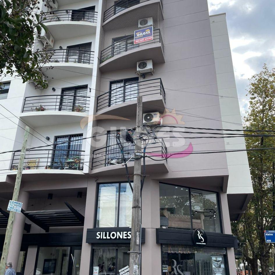 Venta Departamento 2 Ambientes al fte c/balcon en Ramos Mejia muy buen estado y Ubicación