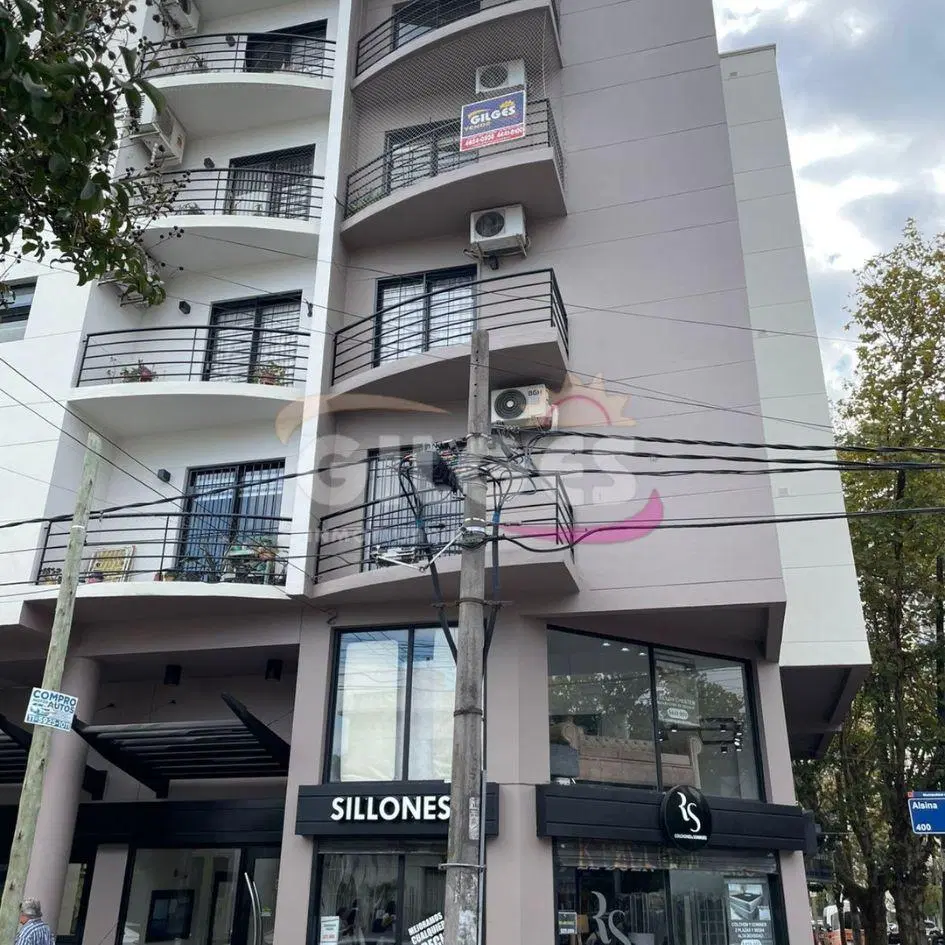 Venta Departamento 2 Ambientes al fte c/balcon en Ramos Mejia muy buen estado y Ubicación 1