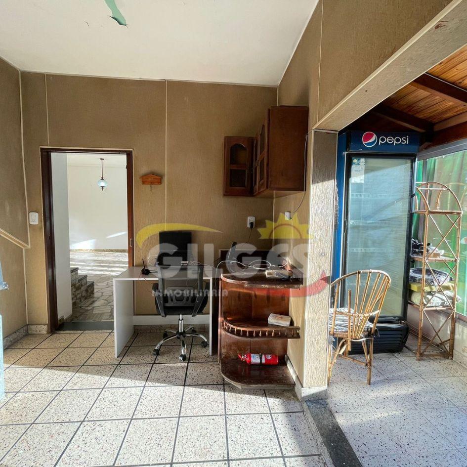 Foto de Venta Casa 2 Plantas en San Justo sobre lote de 10x26M² con Local, imagen 2