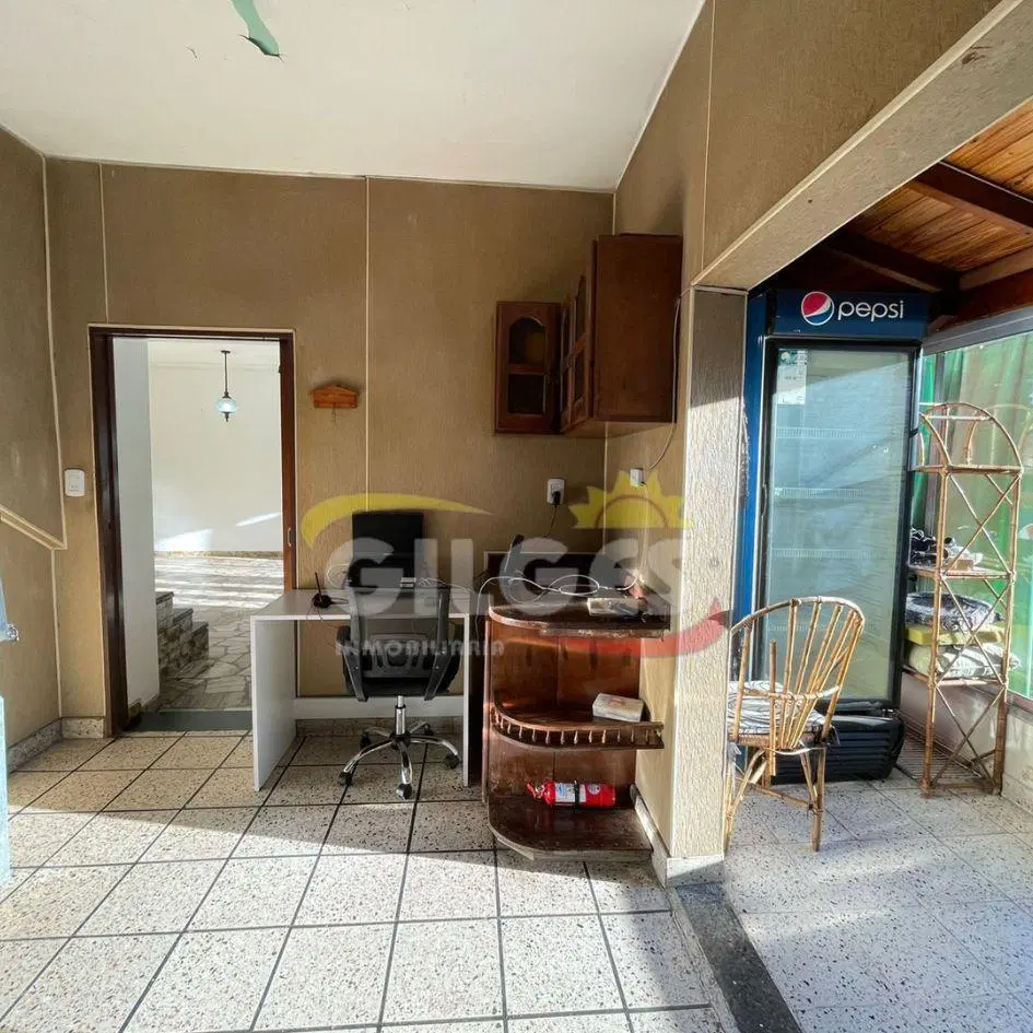 Venta Casa 2 Plantas en San Justo sobre lote de 10x26M² con Local, Cochera cubierta y fondo libre 2