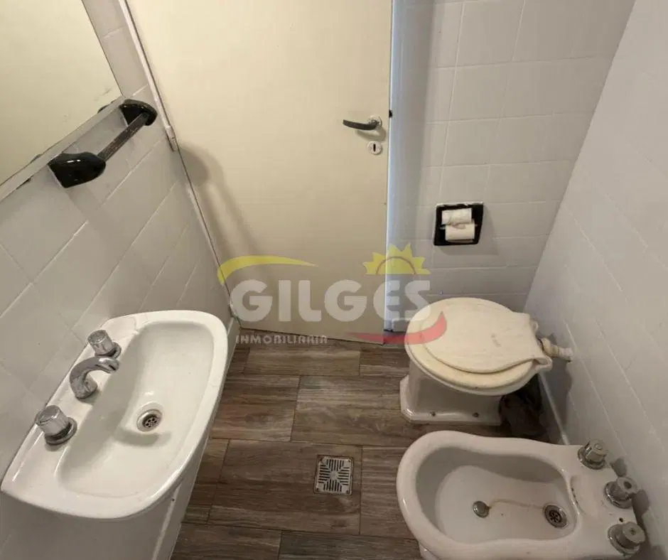 Alquiler de Local en Ramos Mejia   Reciclado a nuevo   Excelente Ubicación 4