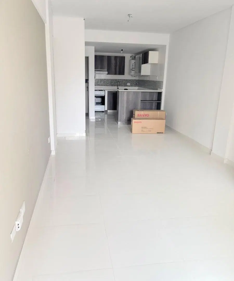 Alquiler Oficina en Flores  Ideal Uso Profesional o Vivienda 2