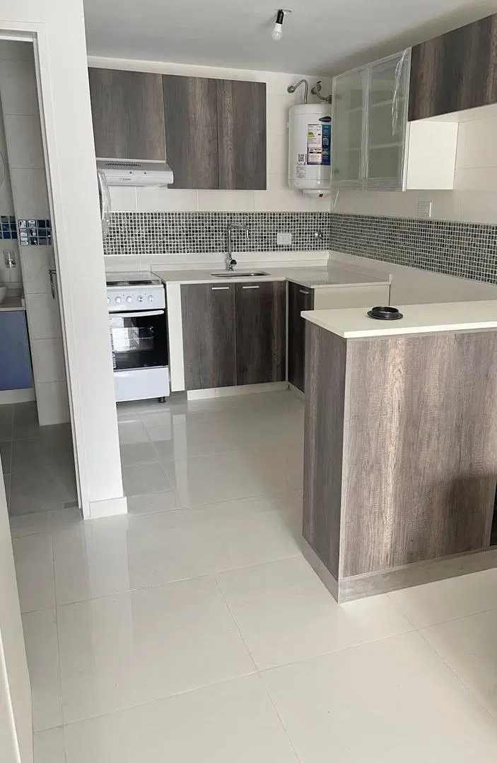 Alquiler Oficina en Flores  Ideal Uso Profesional o Vivienda 4