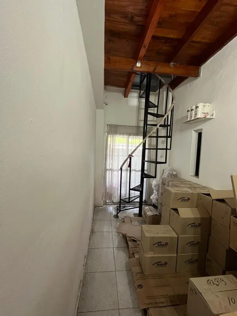 Venta de PH 5 Amb. en Villa Tessei - Muy Buen Estado con patio y parrilla 4