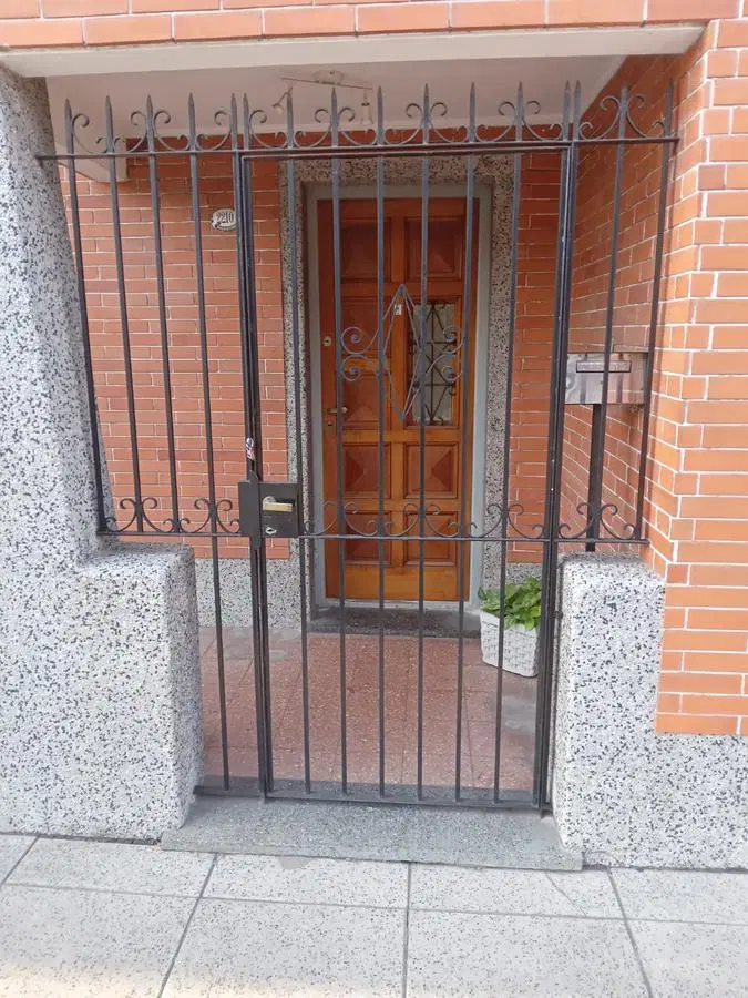 Venta Casa 4 Amb. en 2 Plantas en - Ramos Mejia -  Muy buen Estado, Exc. Ubicación 4