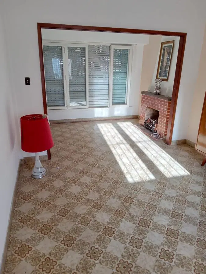 Venta Casa 4 Amb. en 2 Plantas en - Ramos Mejia -  Muy buen Estado, Exc. Ubicación 2