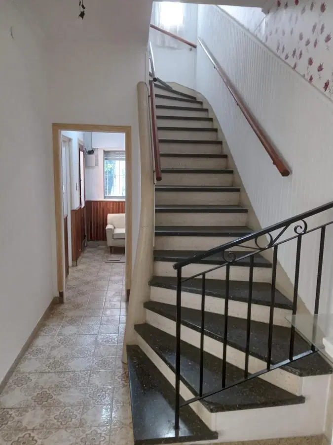 Venta Casa 4 Amb. en 2 Plantas en - Ramos Mejia -  Muy buen Estado, Exc. Ubicación 8