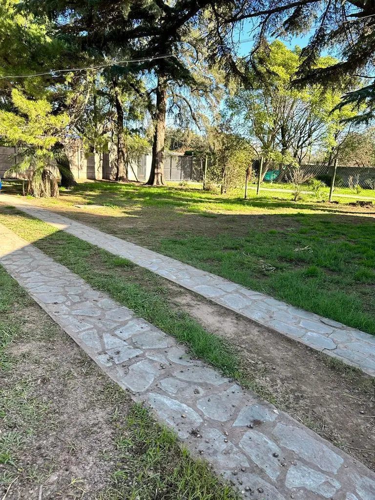 Venta de Casa Quinta 4 Ambientes en Paso Del Rey S/Lote de 24.73x45.50M² Con Quincho yPileta 3