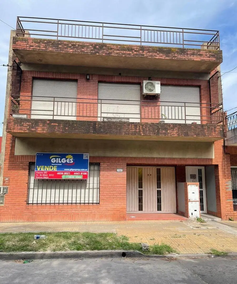 Venta de Casa 4 Ambientes en Ciudadela Con cochera cubierta  Excelente Ubicación 4