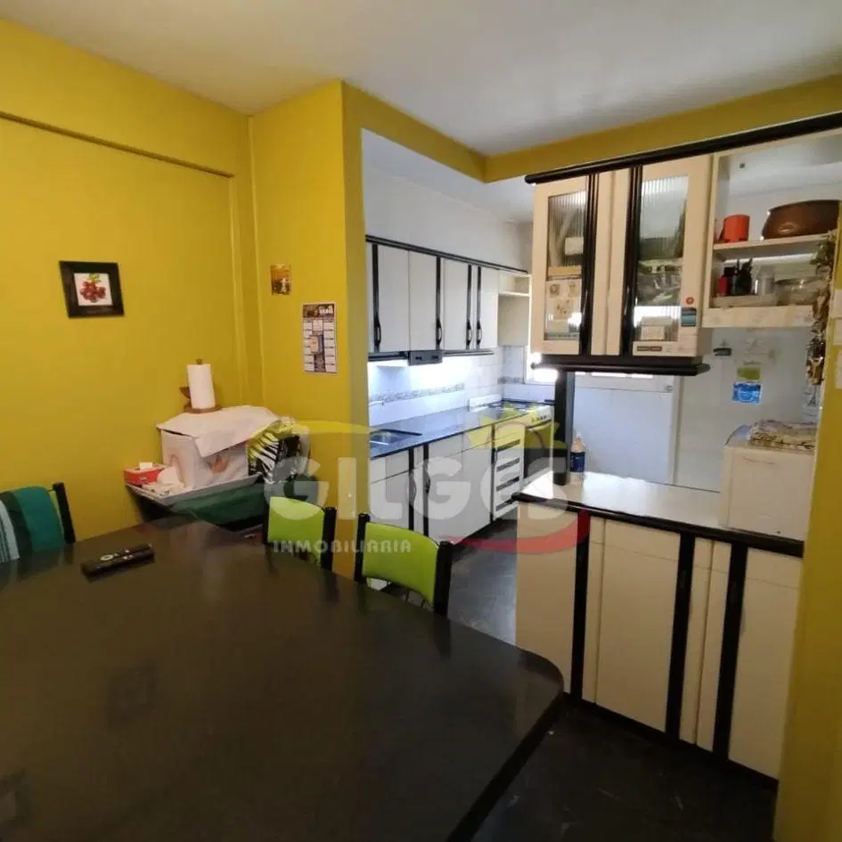 Venta de casa 4 Ambientes en 2 Plantas en Ramos Mejia  C/ Cochera Muy Buen Estado, Exc. Ubicación 2