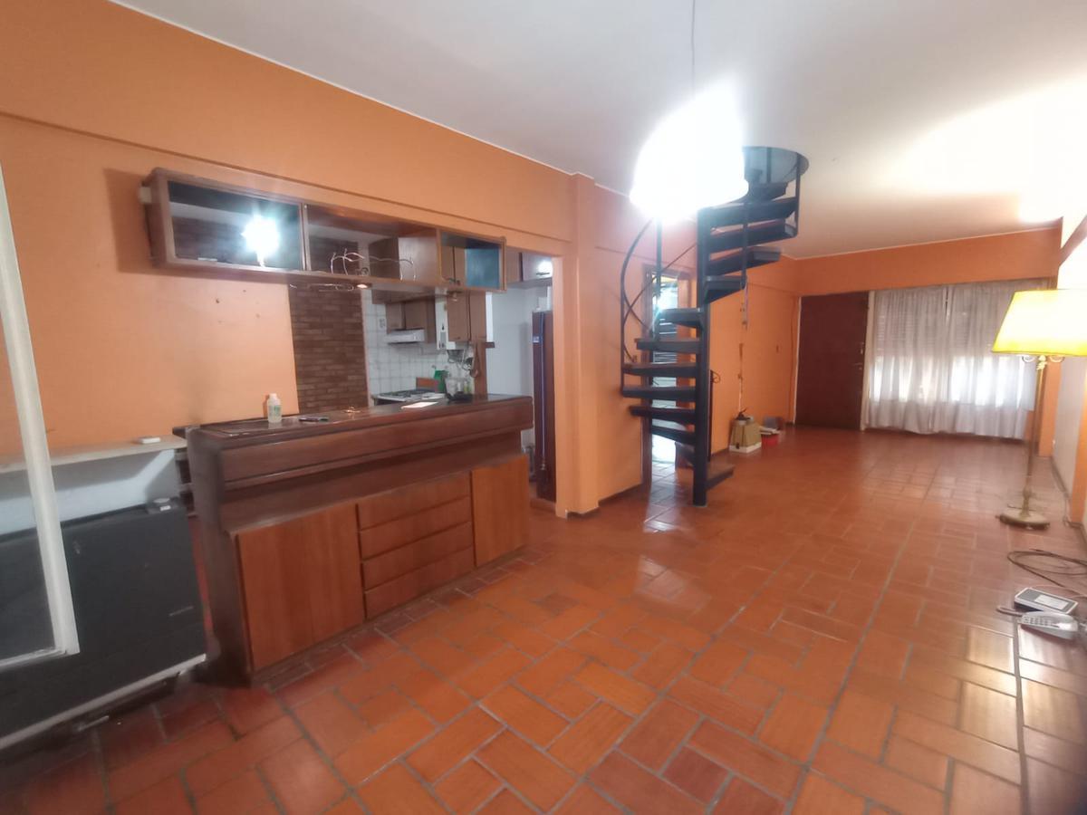 Foto de Venta Excelente PH en Duplex 3 Amb. en Ramos Mejia Con Patio y Terraza, imagen 1