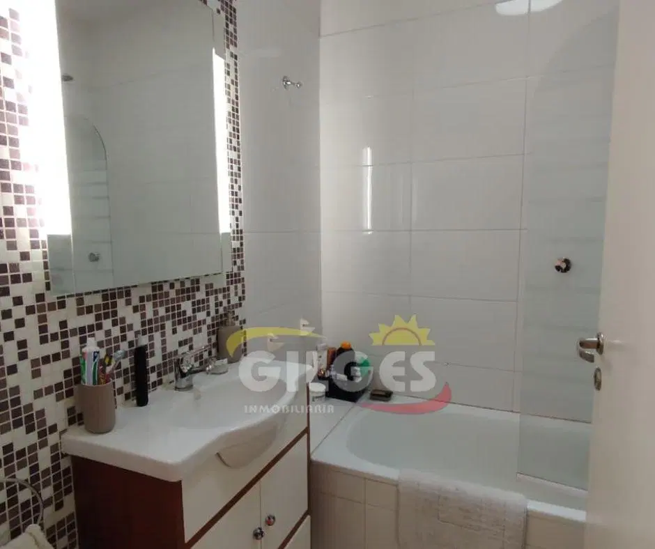 Venta de Departamento 2 amb Apto profesional c/patio y balcón Excelente Ubicación 3