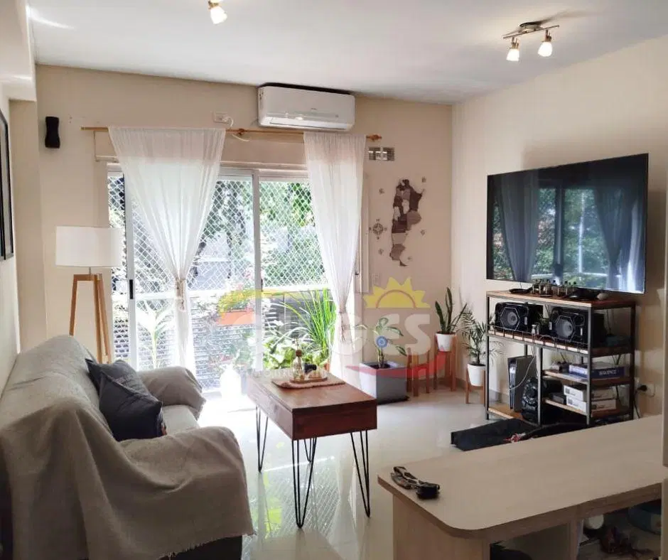 Venta de Departamento 2 amb Apto profesional c/patio y balcón Excelente Ubicación 1