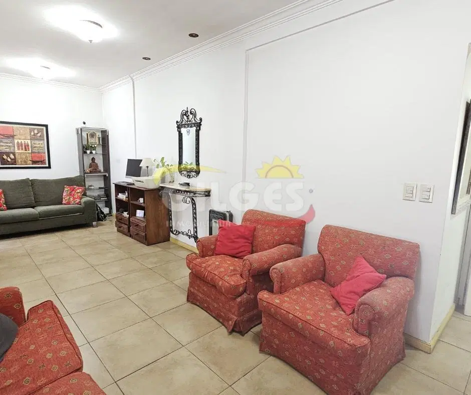 Venta Casa PH 3 Amb. al Frente - en Ramos Mejía - Muy buen Estado 1