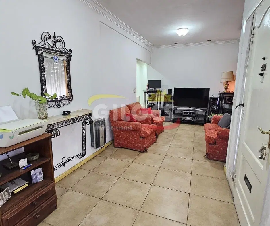 Venta Casa PH 3 Amb. al Frente - en Ramos Mejía - Muy buen Estado 5