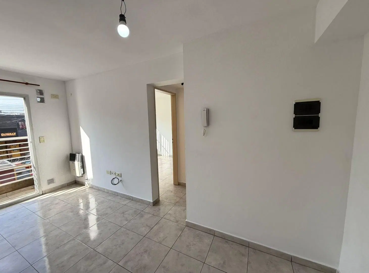 Venta Departamento 2 amb con cochera - Moron 4