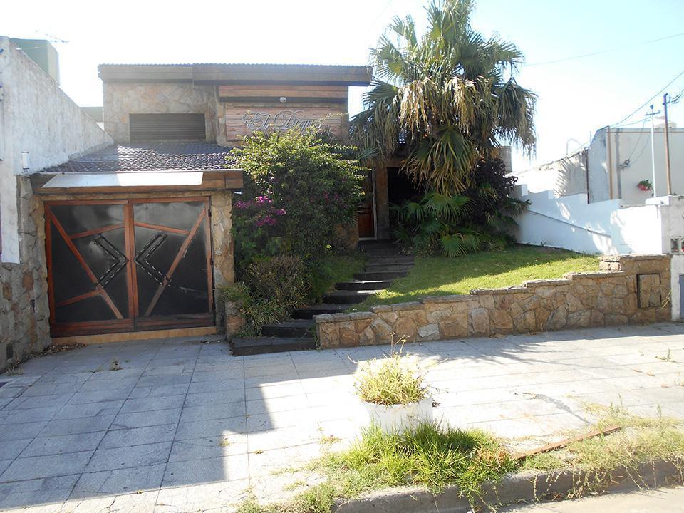 Foto de Venta Salón de Fiestas C/ Casa 5 Amb. en R. Mejía - Muy Buen Estado a, imagen 2