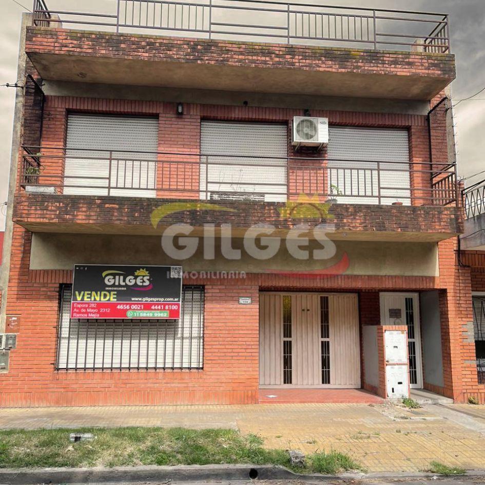 Foto de VENTA CASA 4 AMB EN 2 PLANTAS EN CIUDADELA AL FTE C/ BALCON Y COCHERA, imagen 1