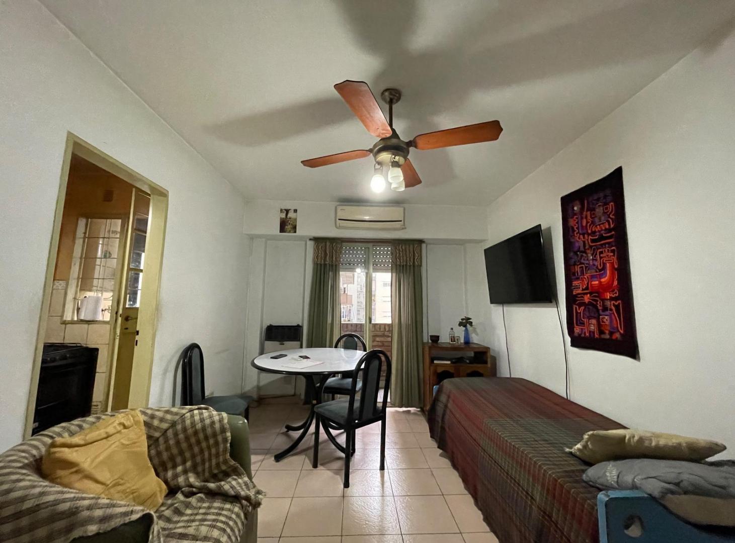 Foto de Venta Departamento 2 amb con balcon en Ramos Mejia, imagen 2