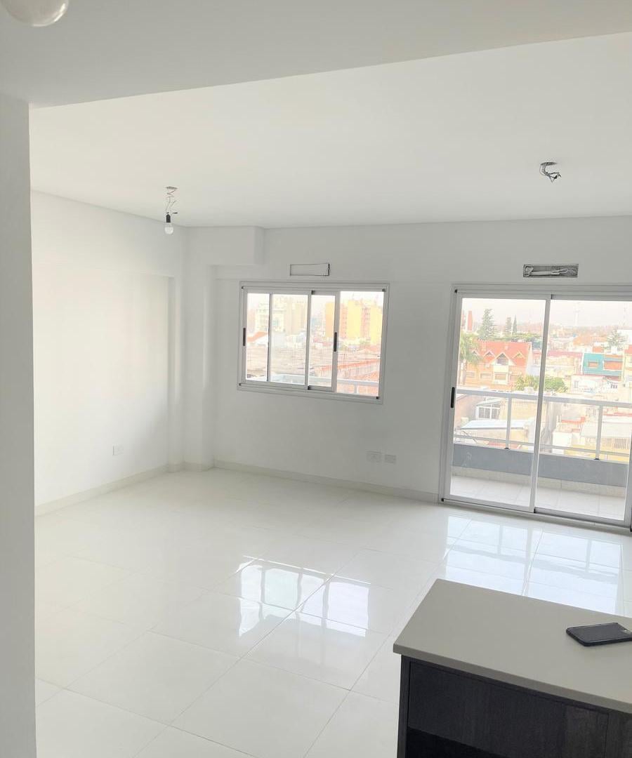 Foto de Alquiler Departamento 1 amb c balcon - Flores, imagen 2