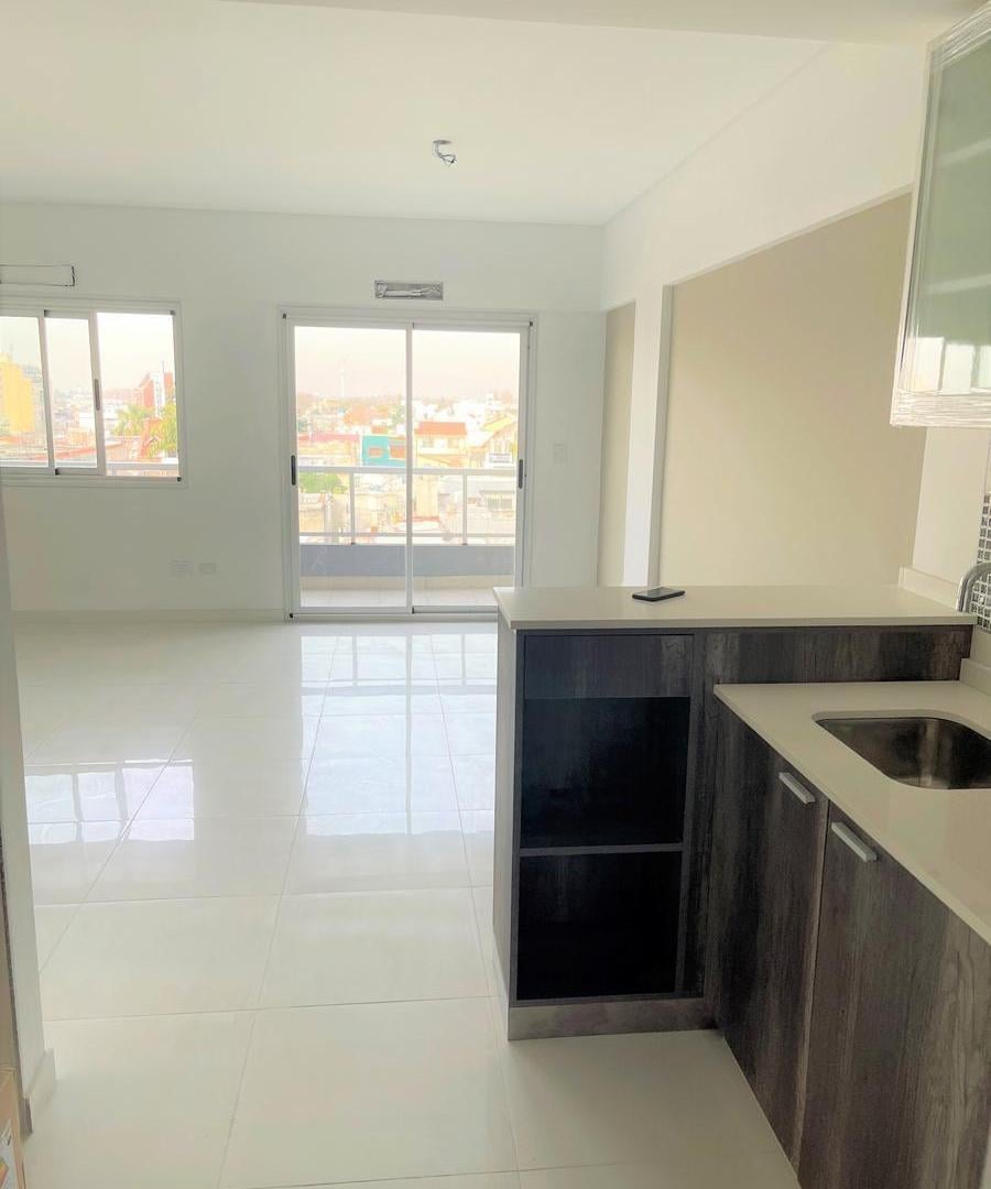 Foto de Alquiler Departamento 1 amb c balcon - Flores, imagen 3