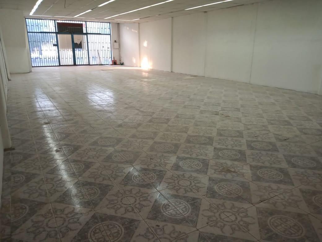 Foto de Galpón de 228 m² en Ramos Mejía, imagen 4