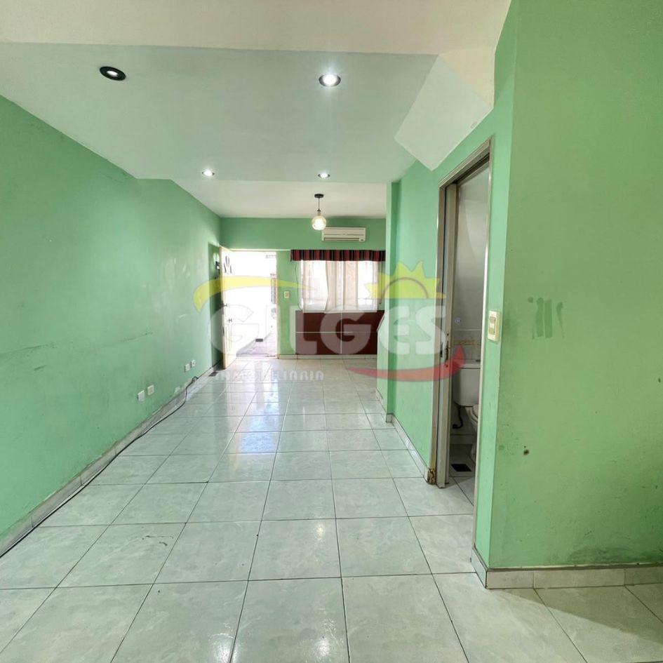 Foto de Duplex al fte 4 amb c garage en Villa Luzuriaga, imagen 5