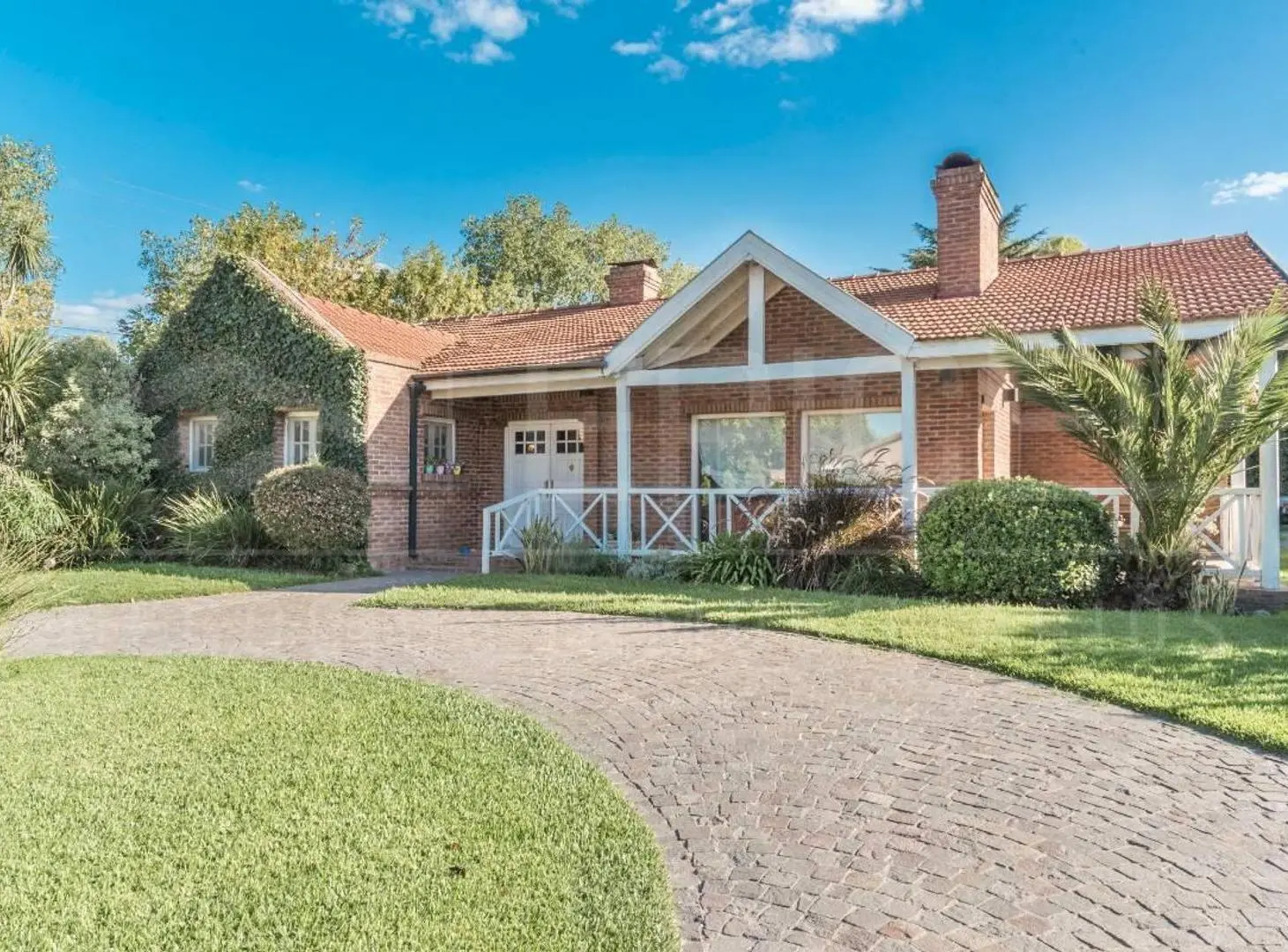 Hermosa casa en venta - El Rodal 5