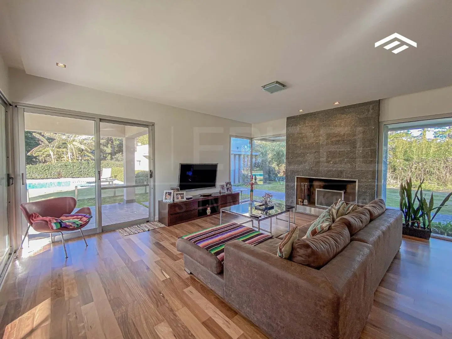 St.Thomas Sur - Premium en venta sobre lote de 3500 m2 2