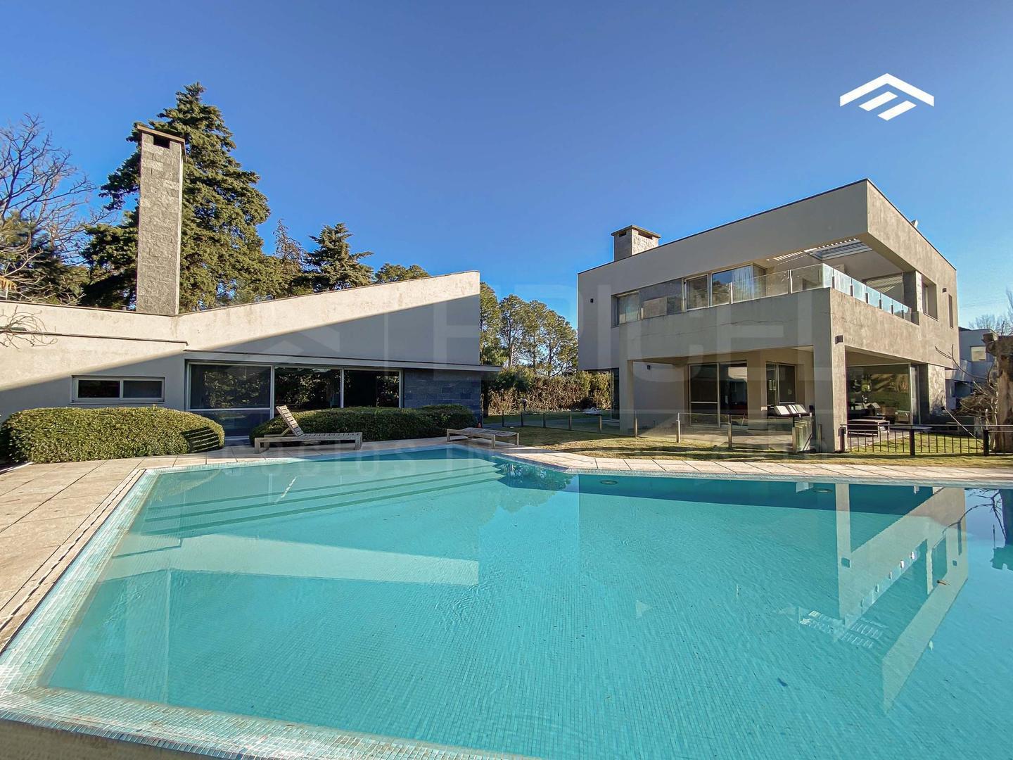 St.Thomas Sur - Premium en venta sobre lote de 3500 m2