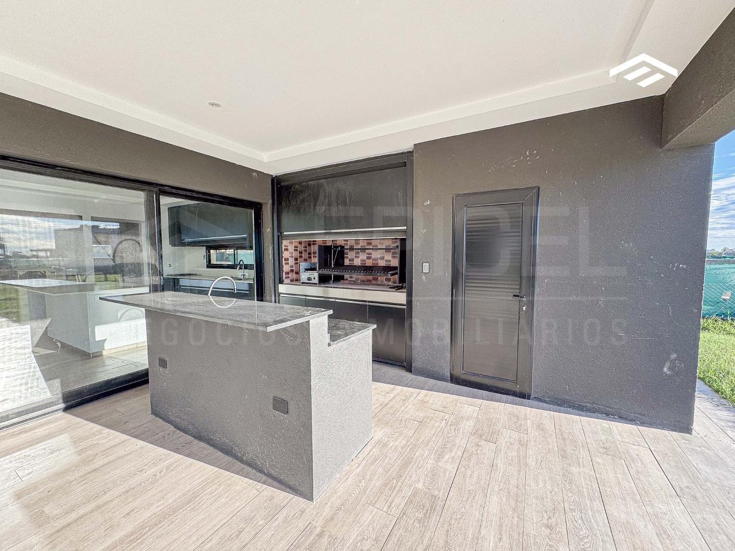 Foto de ALQUILER/ VENTA CASA - TERRALAGOS A ESTRENAR 4 HAB + PISCINA, imagen 2