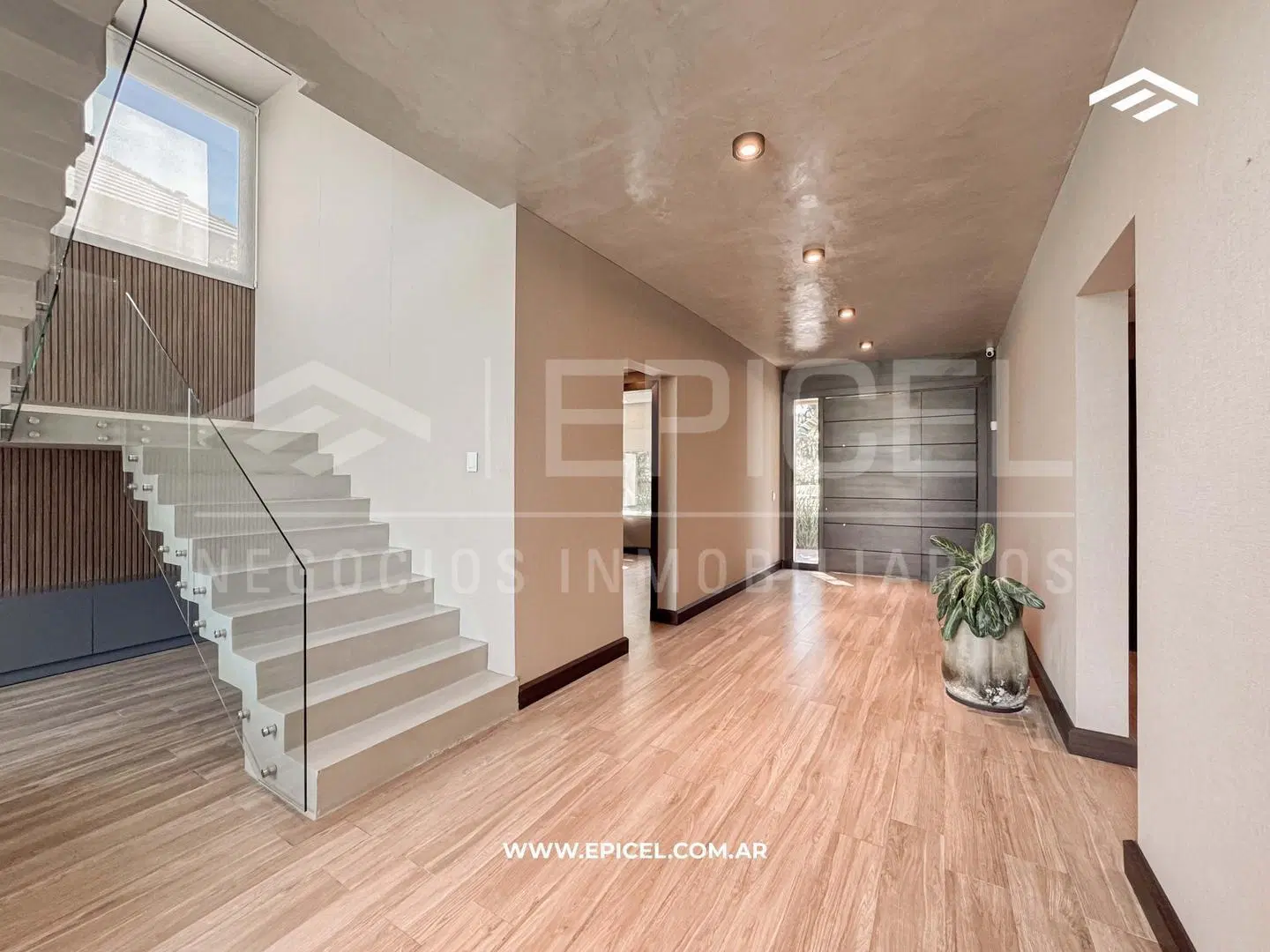 CASA PREMIUM EN ALQUILER - ST THOMAS OESTE 3