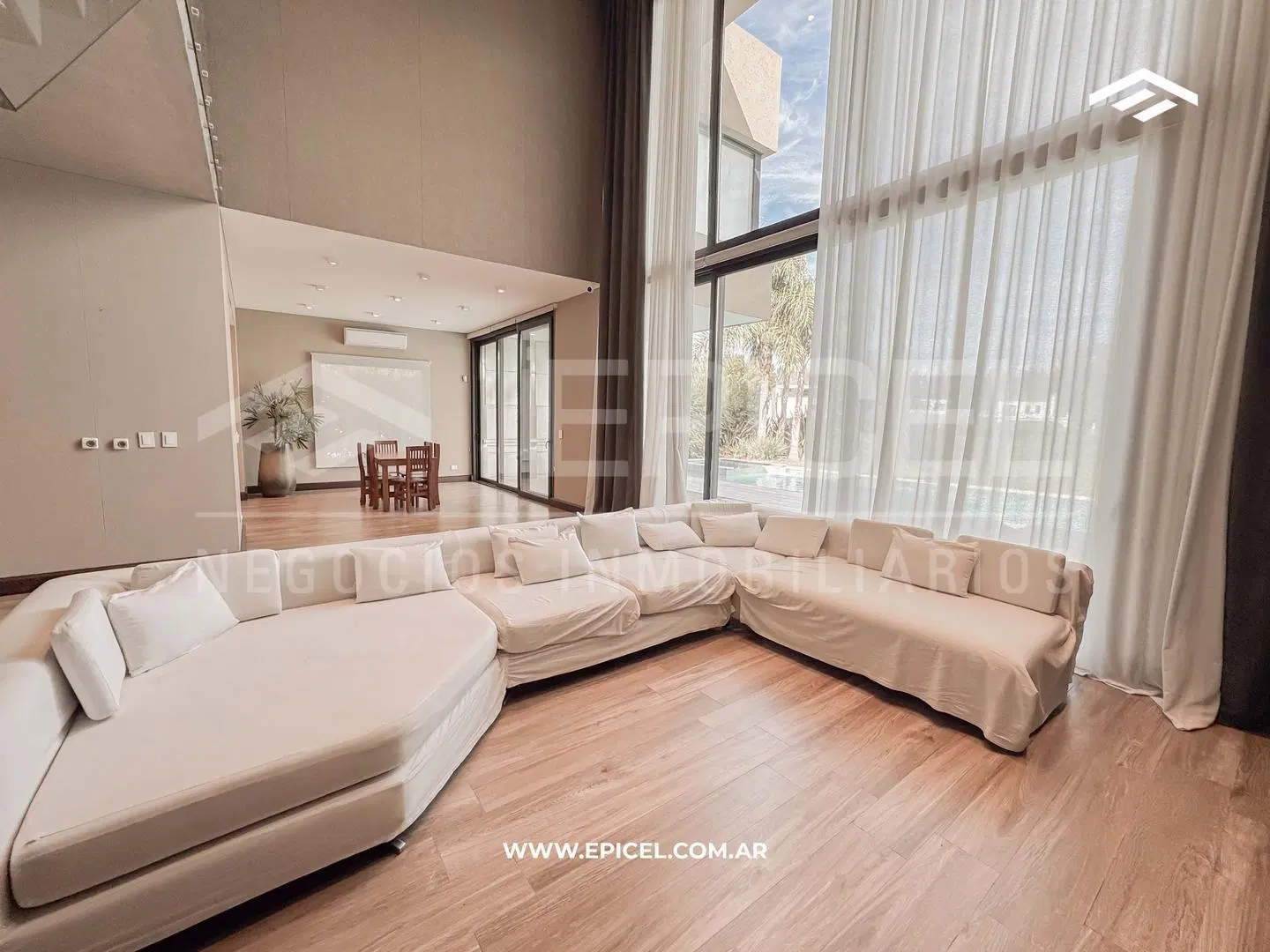 CASA PREMIUM EN ALQUILER - ST THOMAS OESTE 2