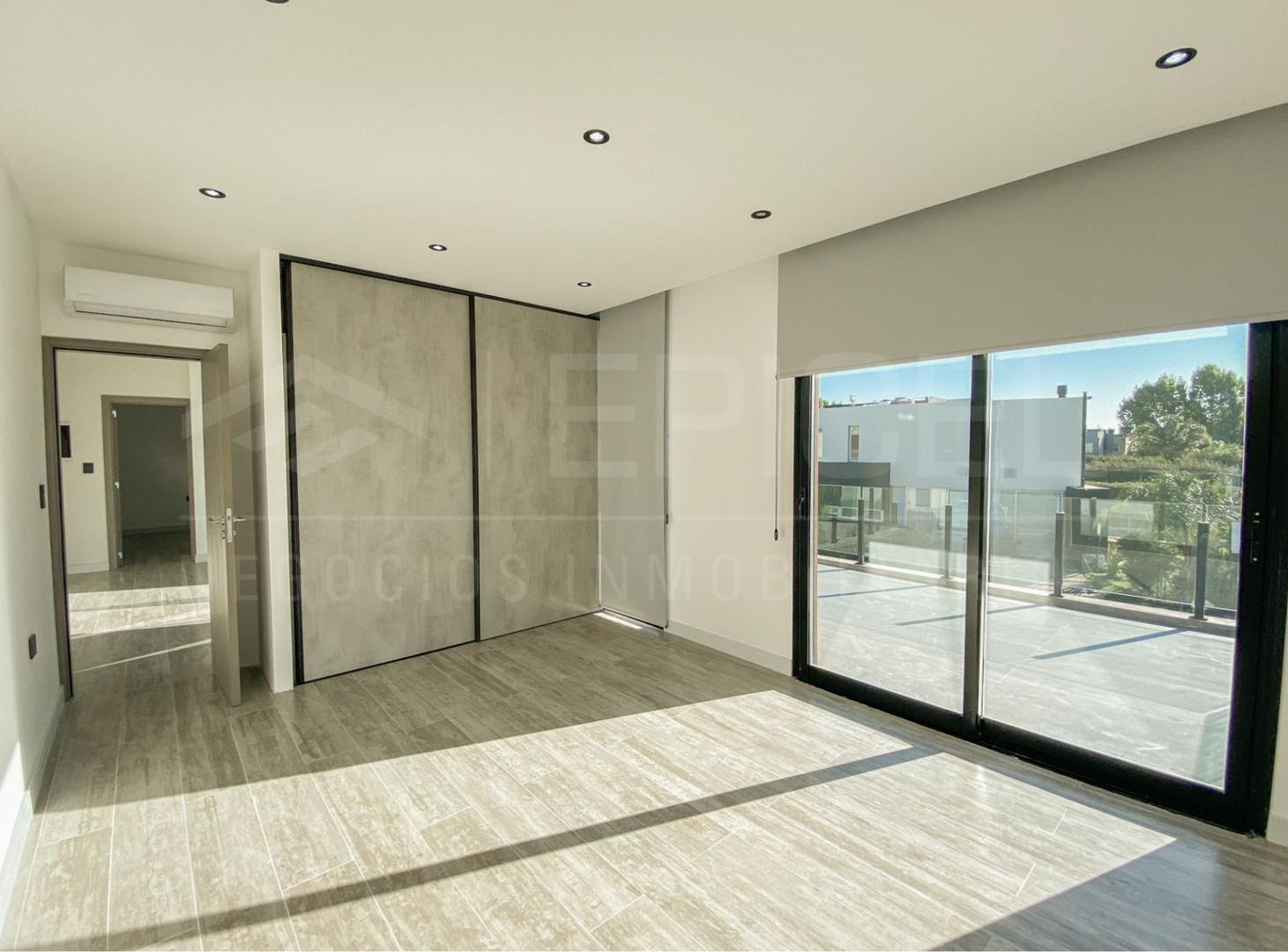 Foto de CASA EN ALQUILER LOS NARANJOS - 4 DORMITORIOS + PISCINA, imagen 5