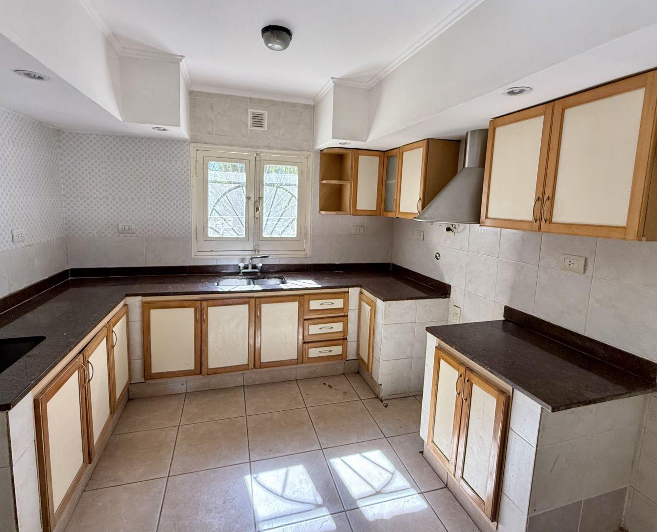 Venta casa en Oliveros de 3 dormitorios y pileta Rio carcaraña