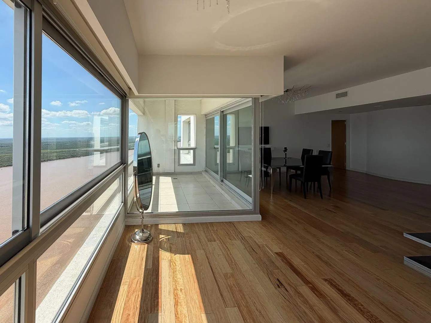 Departamento 3 dormitorios en venta Torres Dolfines 5