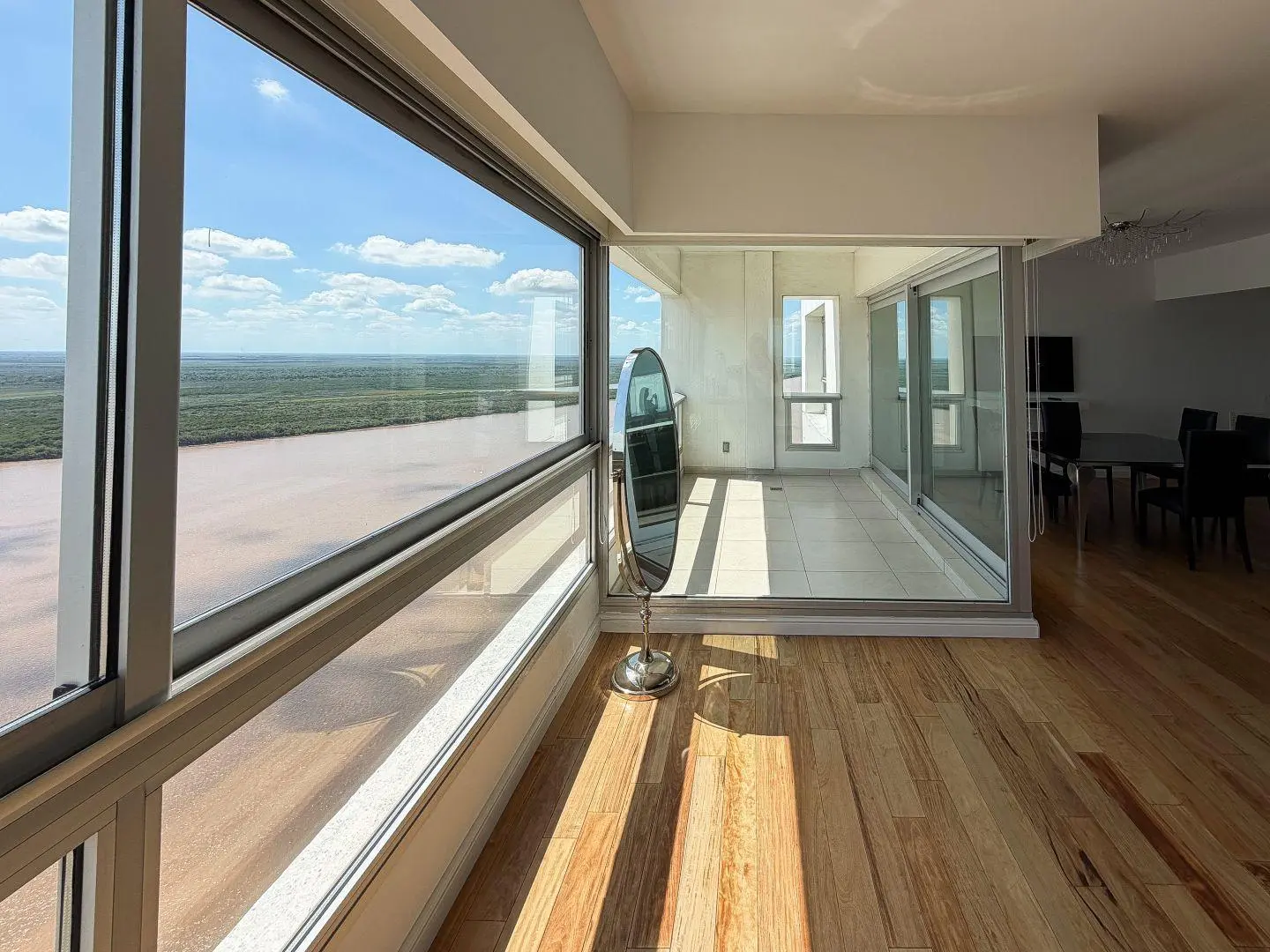 Departamento 3 dormitorios en venta Torres Dolfines 2