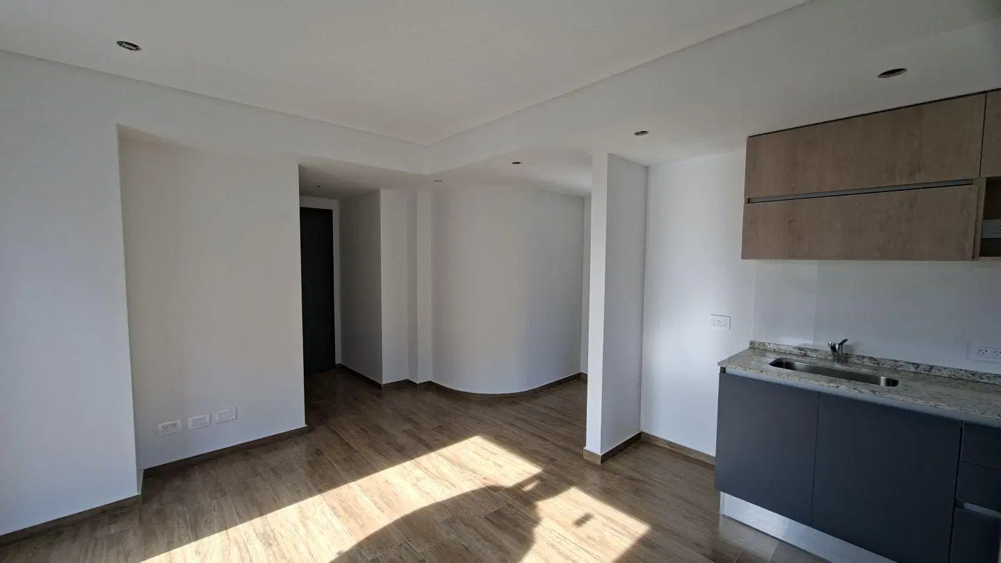 Rosario. Venta. Departamento un dormitorio, Patio 2