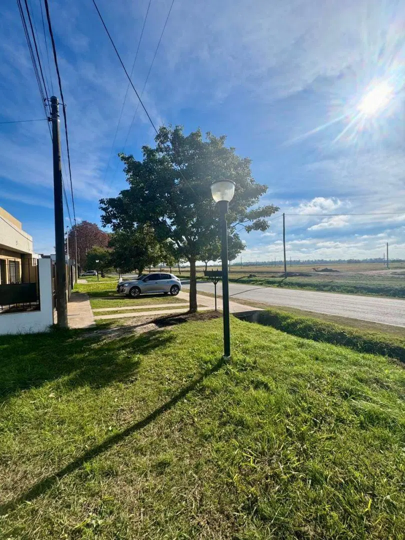 LOTE EN VENTA EN SOLDINI 4