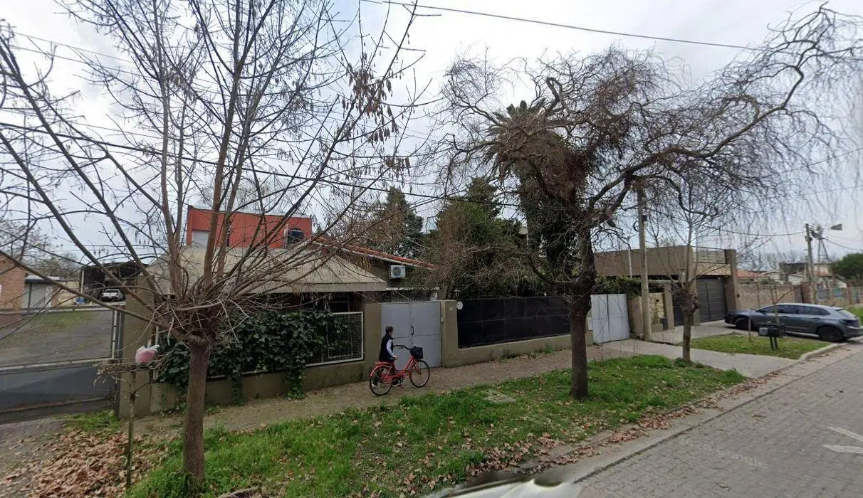 Casa . | Mariano Moreno al 1100 2