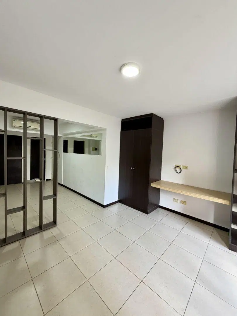 VENTA SEMIPISO DEPARTAMENTO MONOAMBIENTE ZONA RIO ROSARIO 5