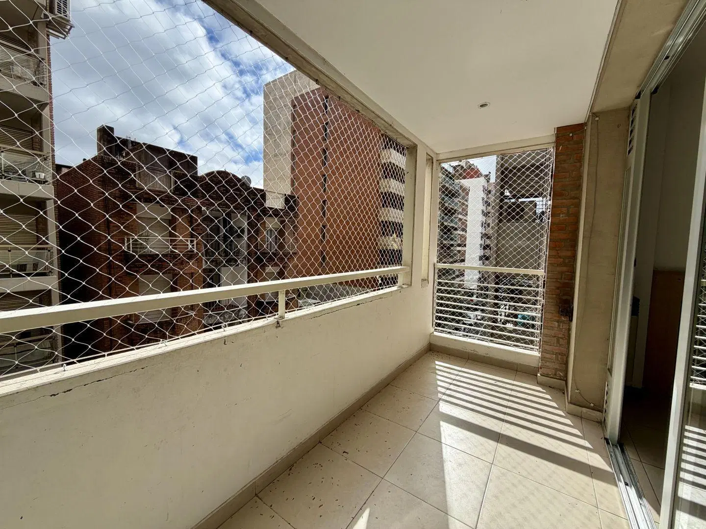 VENTA SEMIPISO DEPARTAMENTO MONOAMBIENTE ZONA RIO ROSARIO 4