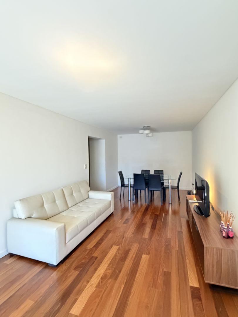 Foto de VENTA DEPARTAMENTO 3 DORMITORIOS 3 BAÑOS COCHERA Y BAULERA, imagen 2