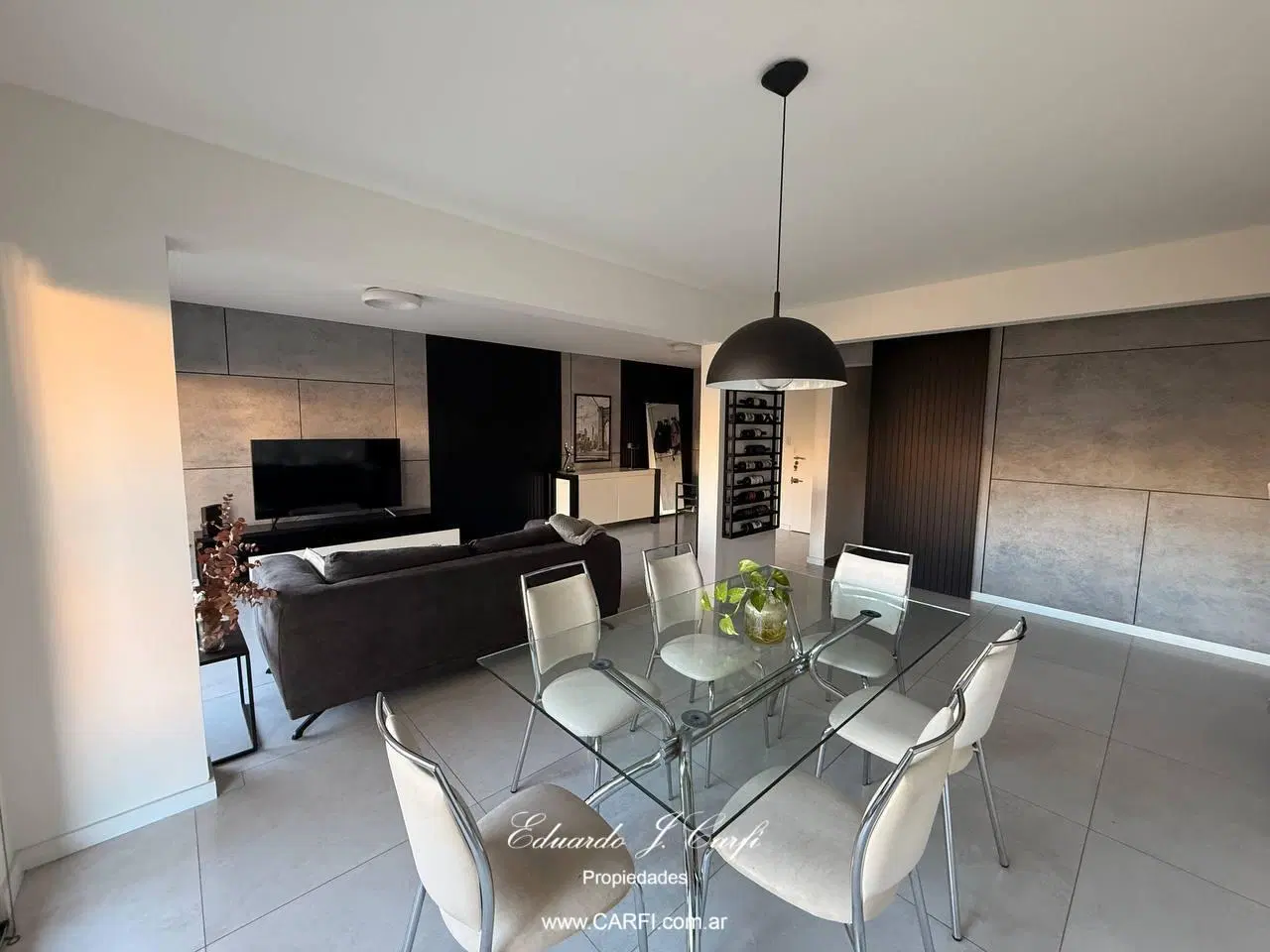 VENTA DE DEPARTAMENTO 3 AMBIENTES CON COCHERA 4